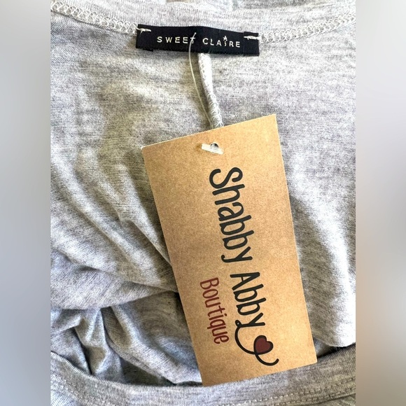 Light Gray Sleeveless Dress with Lace Detail - Picture 4 of 7